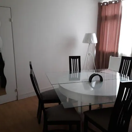 Chez Lalis דירה